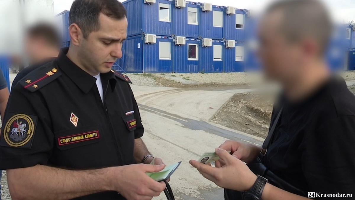 В Новороссийске продолжаются проверки о постановке на воинский учет бывших иностранцев, получивших российское гражданство