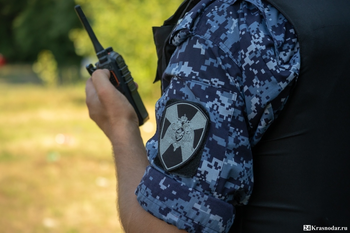 В Сочи росгвардейцы задержали женщину, разыскиваемую за кражу