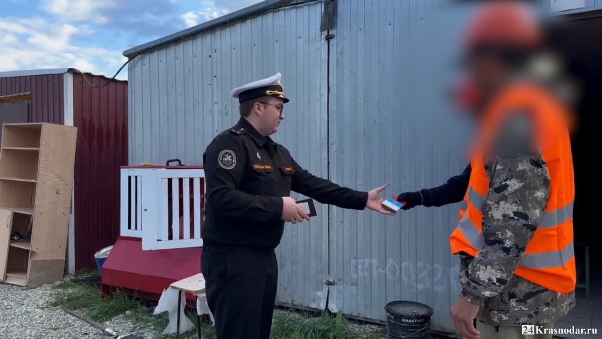 В Новороссийске проведена очередная проверка о постановке на воинский учет бывших иностранцев, получивших гражданство России
