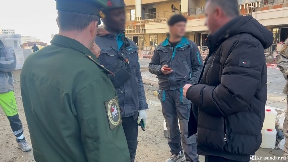 В Сочи Краснодарского края проведены очередные мероприятия по выявлению бывших мигрантов, уклоняющихся от воинского учета