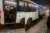 Утро начинается с квеста «Попробуй влезть в автобус», в маршруте #66 на остановке Краеведа Соловьёва уже переполненный салон