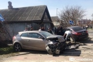 Не пристегнулась ремнем и вылетела через стекло