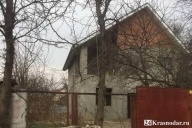 Месяц жил с трупами