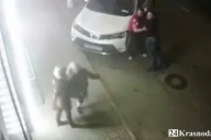Драка полицейских за водку (ВИДЕО)