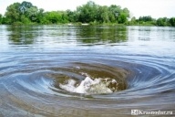 Водоворот утопил девочку