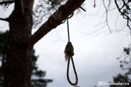 Студент повесился