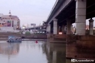 Спрыгнул с Тургеневского моста (ВИДЕО)
