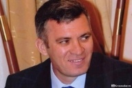 Пришел во власть и стремительно разбогател