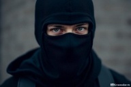 Два ножа, бомба и зажигательная смесь