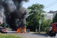 Влетел в бетономешалку и загорелся