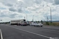 Грузовик не уступил дорогу легковушке