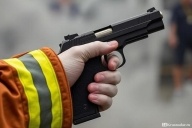 МЧС хотят разрешить применять силу и огнестрельное оружие