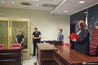 Схватил ребенка и утащил в лес