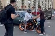 Чуть не угробили малыша