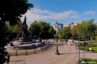 Памятник Екатерине Великой и всему кубанскому казачеству