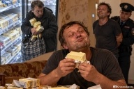 Успеть потребить 30.000 калорий до посадки